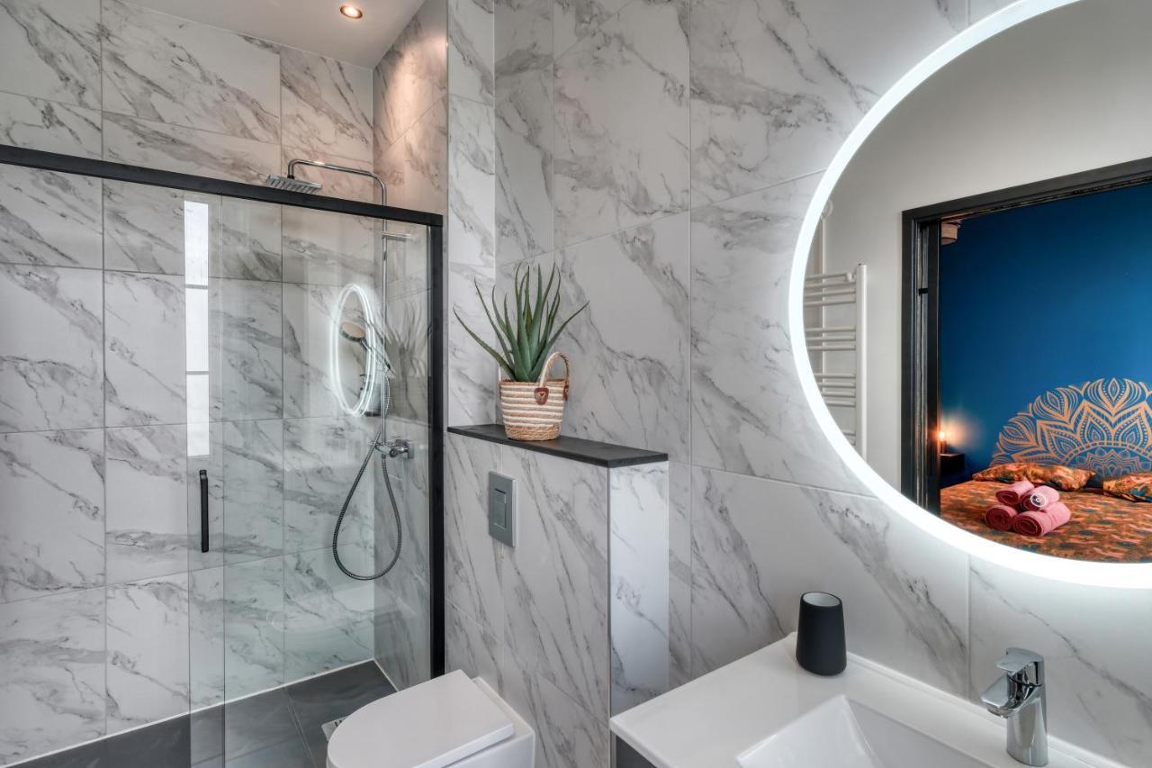 Superbe 2 Pieces Avec Jacuzzi Privatif Face Gare Proche Cathedrale Apartment Chartres Exterior photo